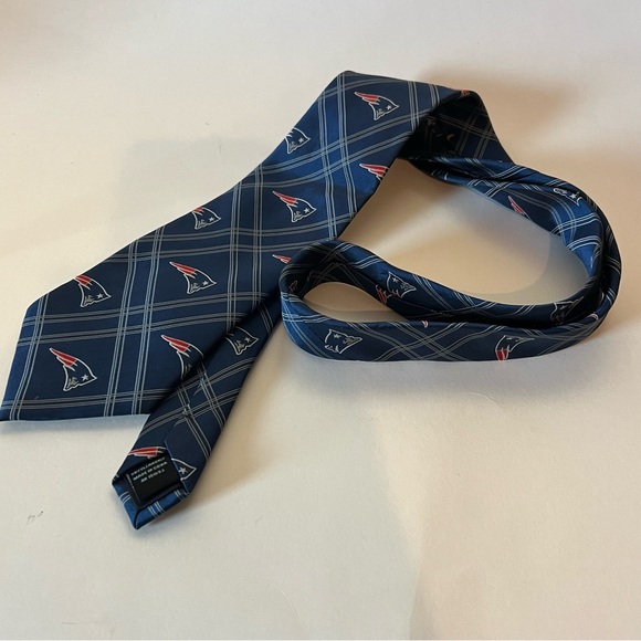 New England Patriots Neck Tie NFL Official 56”x3.5” 100% Polyester  Pre-Owned - Picture 6 of 6